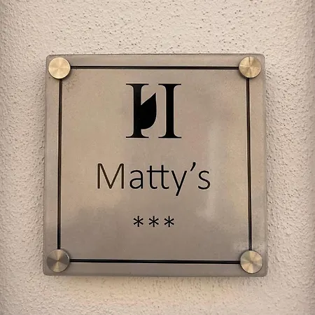 בית הארחה Matty's